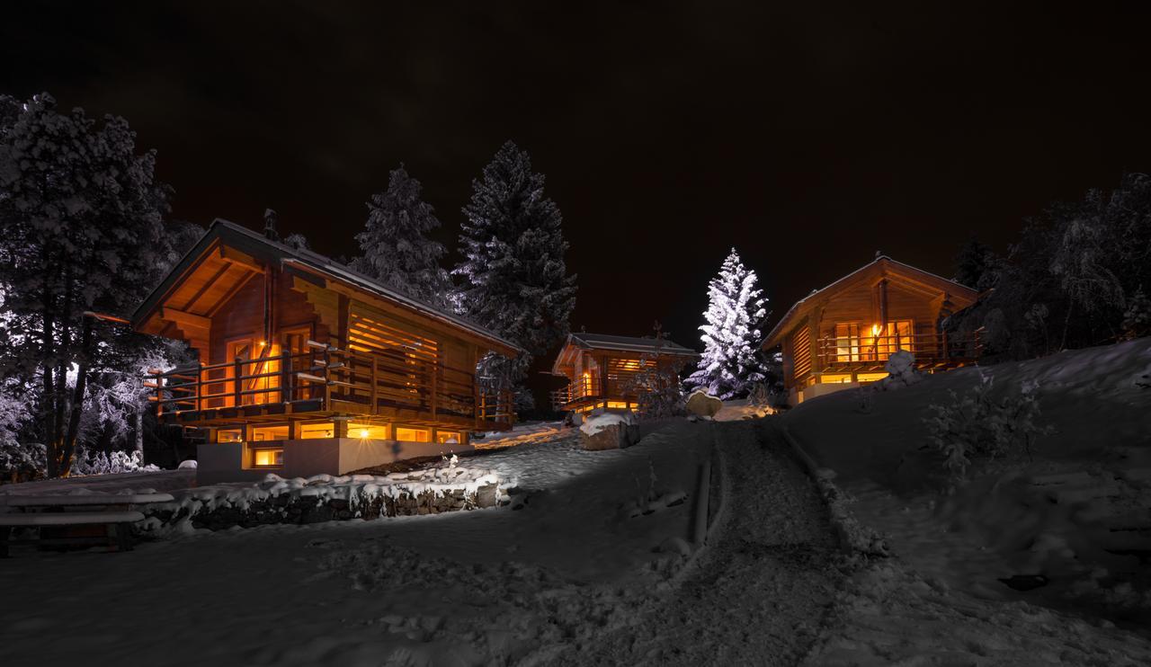 Les Mazots De La Source & Spa ヴェルコラン エクステリア 写真