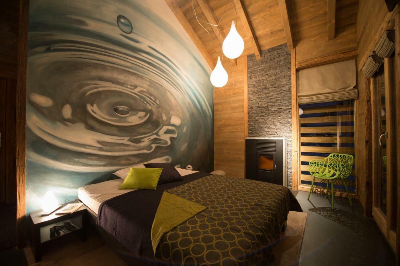 Les Mazots De La Source & Spa ヴェルコラン エクステリア 写真