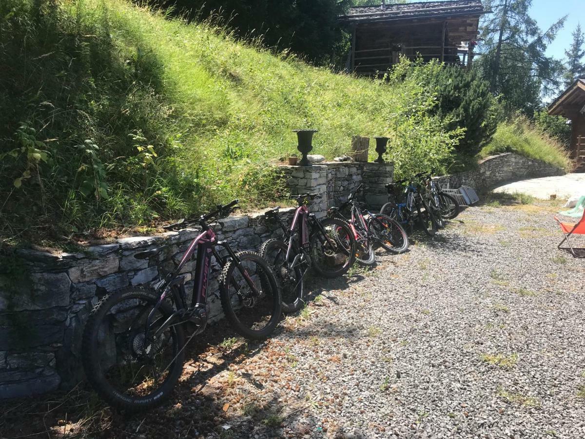 Les Mazots De La Source & Spa ヴェルコラン エクステリア 写真